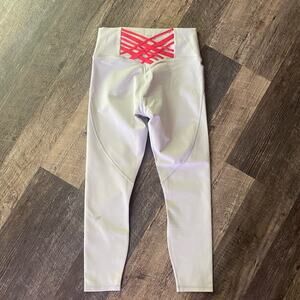 Fabletics Boost Powerhold High Waisted 7/8 Legging